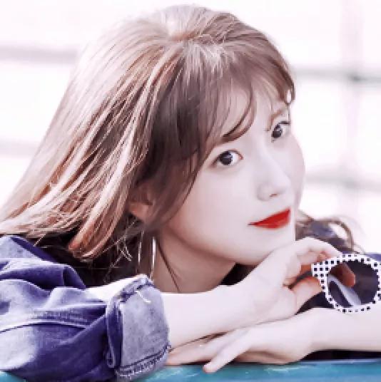 iu空灵电音dj版李知恩,iu李知恩穿蓝色短裤跳舞