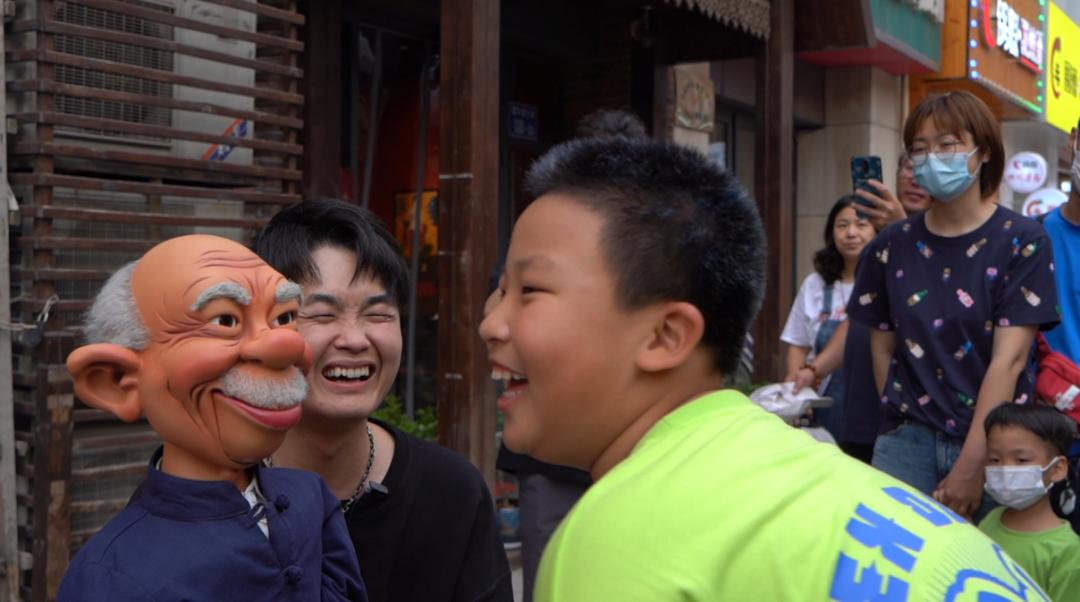 90后小伙用腹语拍段子,河北90后小伙用腹语拍段子