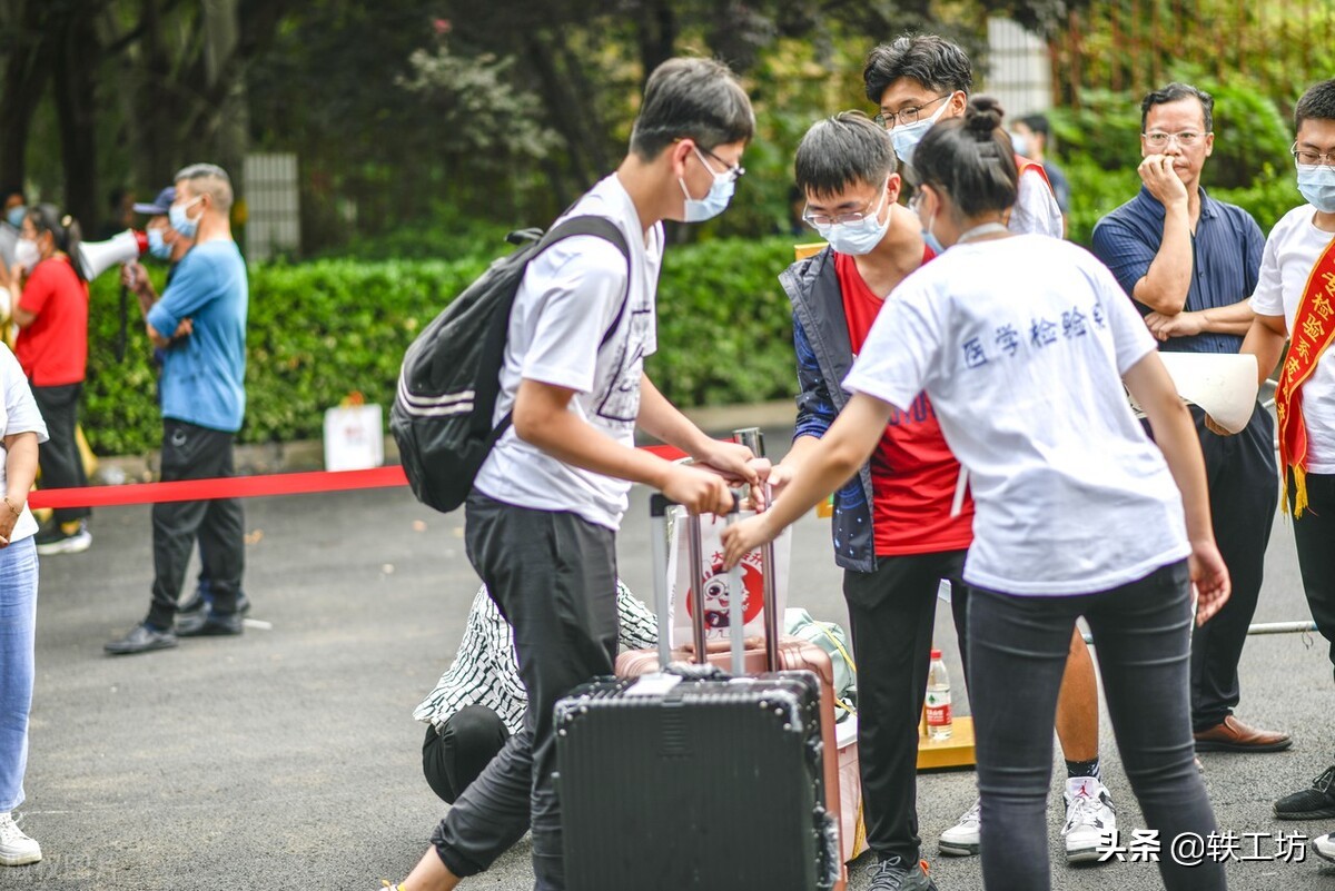 大学应该做的10件事情,在大学里千万不要做的四件事