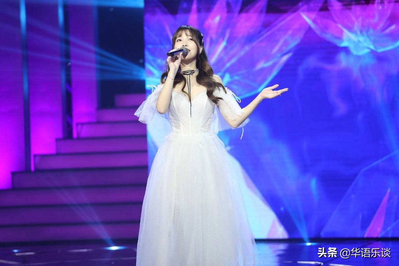 人美歌甜却多年不红的金莎阿姨要从头再来，迎接38岁的天空？