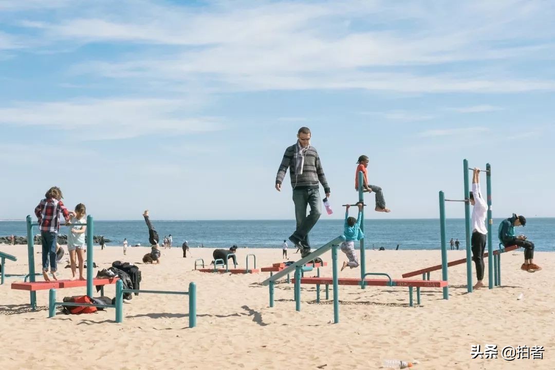 巧合抓拍到的纽约街头画面,视觉错位奇闻趣事