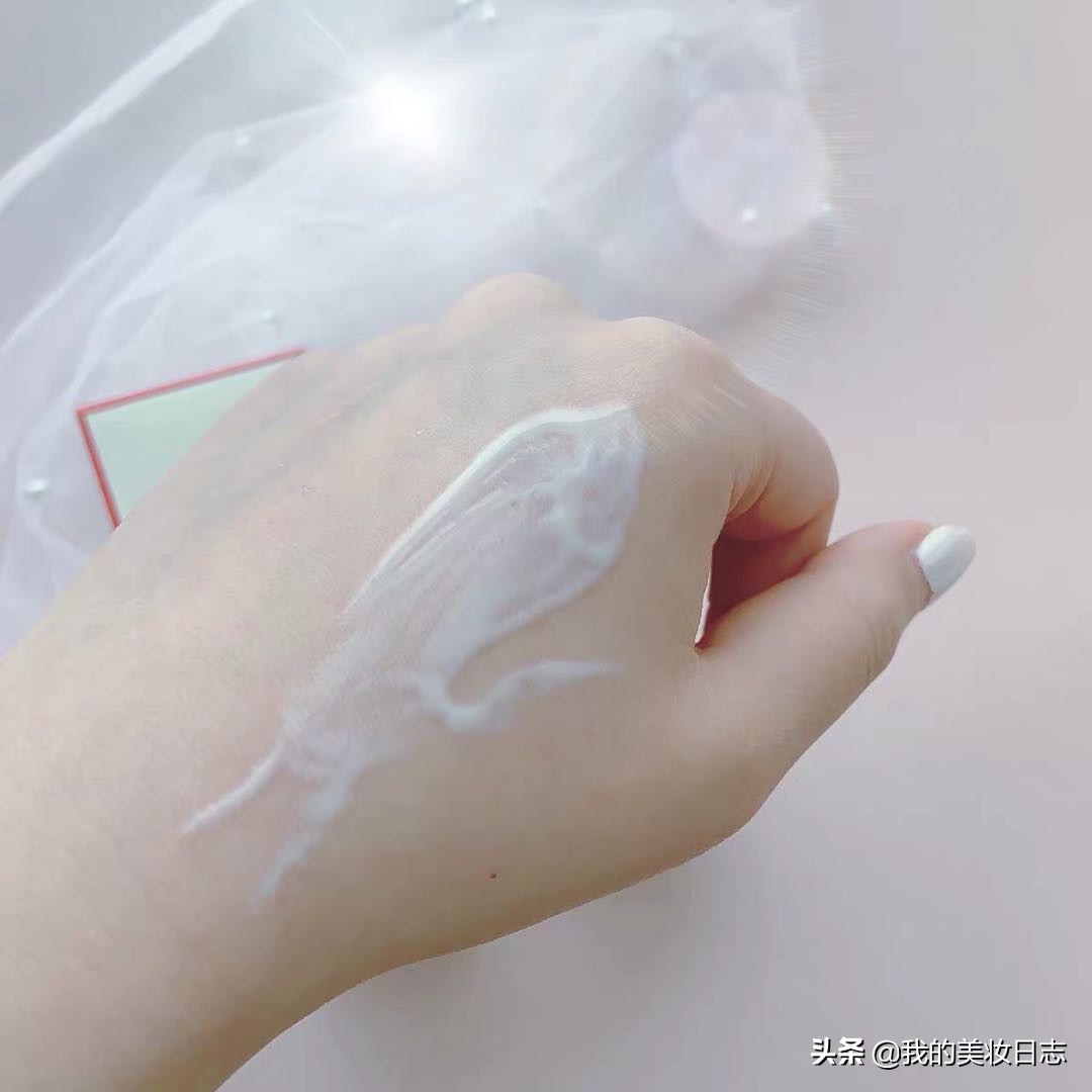 希思黎和sk2乳液哪个好,sk2面霜和希思黎乳液哪个值得入