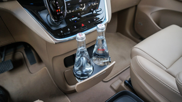 别克gl8陆上公务舱和es的区别,gl8es653t上路要多少钱