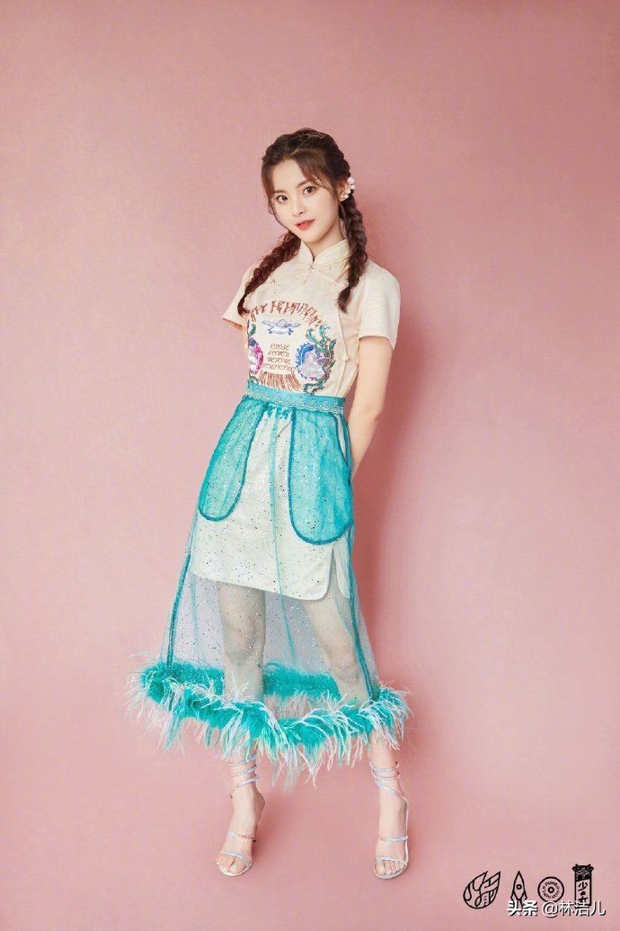 周冬雨短发发型卷发教程,杨幂周冬雨发型美呆了