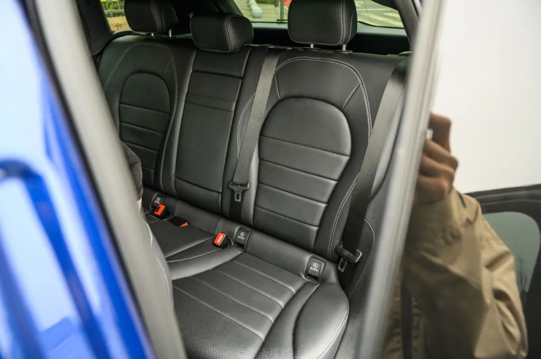 奔驰eqc400好还是350好,奔驰eqc400实际续航是多少