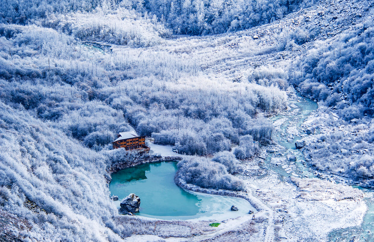 川西泡温泉看雪景,川西自驾游玩2天2夜加温泉12月份