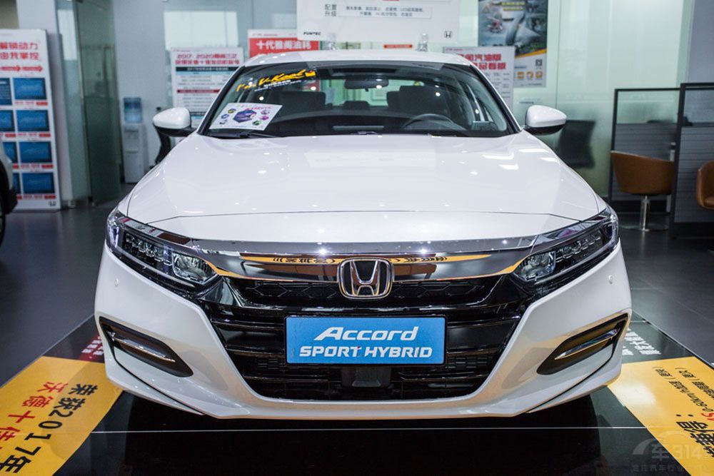 雅阁1.5t和君威1.5对比测试,动力不俗兼顾家用君威gs简评