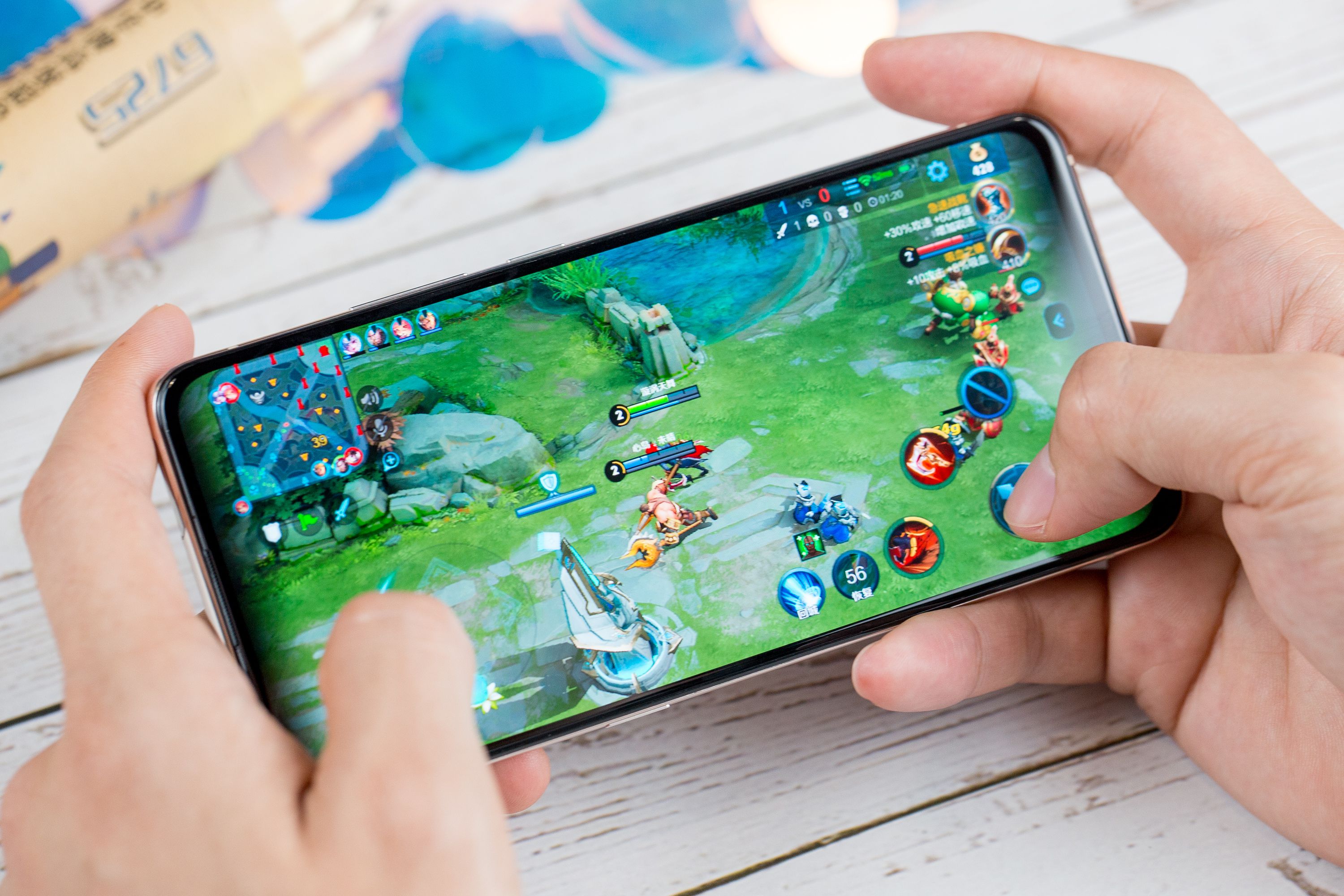 安兔兔跑分iqoo5pro,iqooz5对比小米10相机