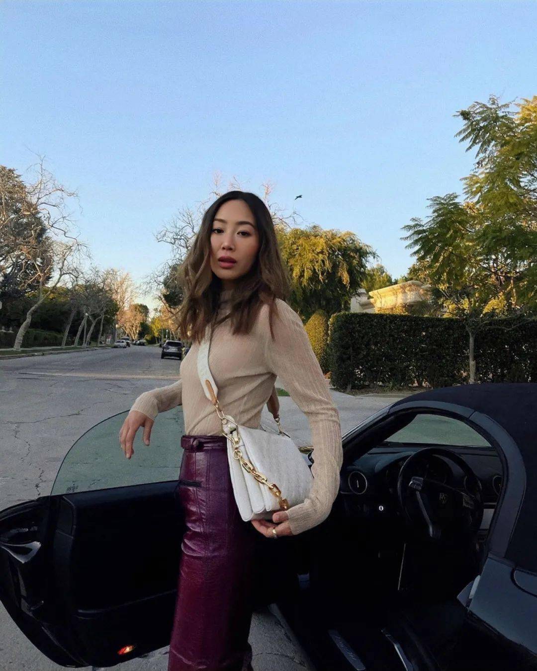 LV新手袋一出，女明星们集体撞包