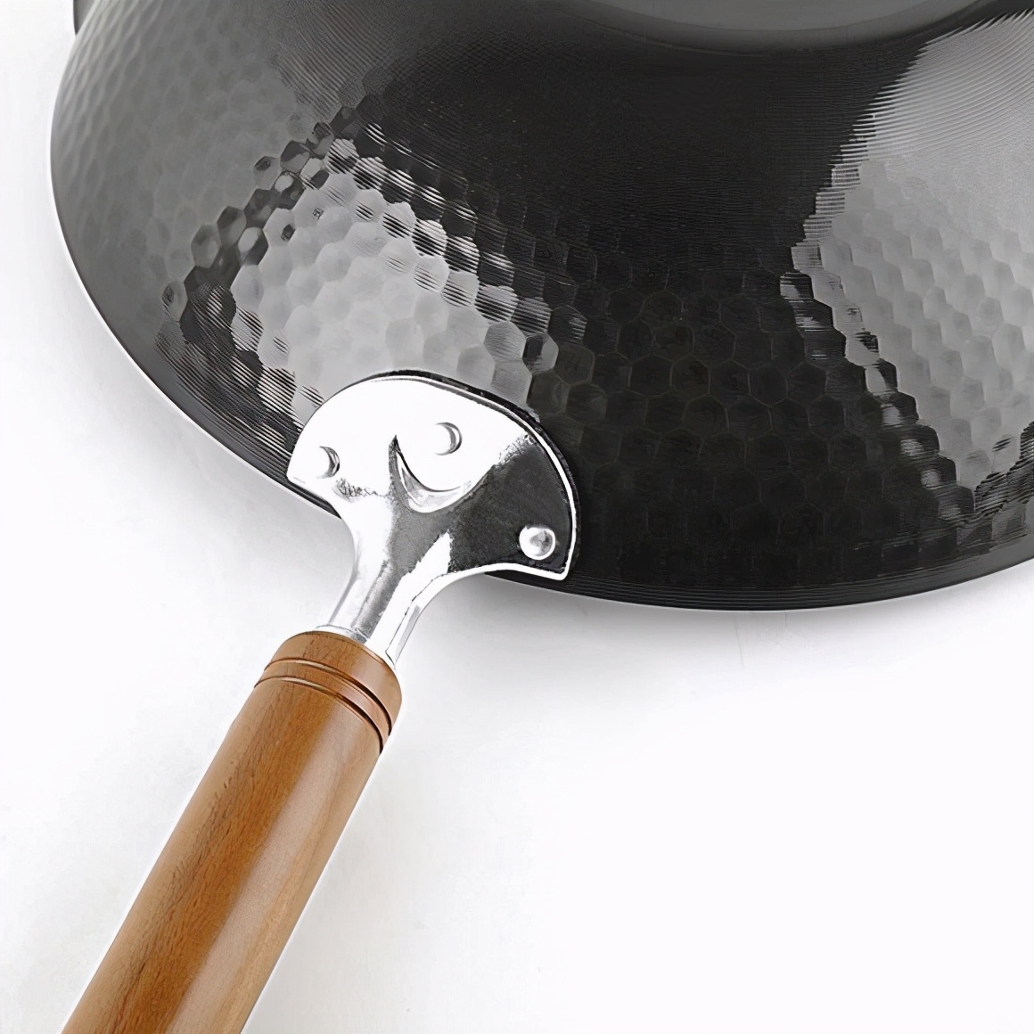 纯手工热锻铁锅,日本高纯度铁锅和精钢区别