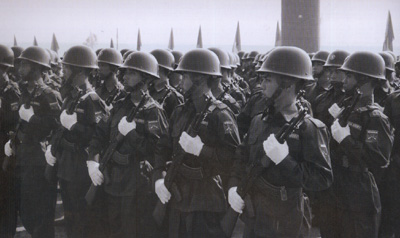 他是原湖北人大副主任，21岁参加革命，55岁官至副部级，享年97岁