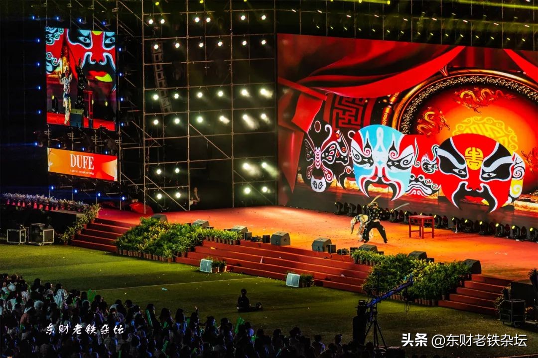 梦幻光雾山夜景演出,梦幻光影星空馆