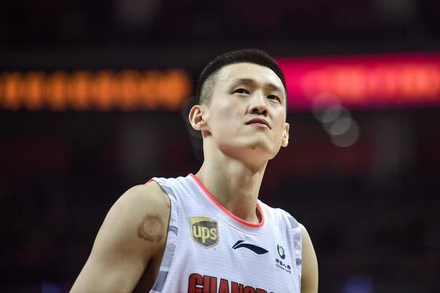 男篮易建联近况,易建联捐款