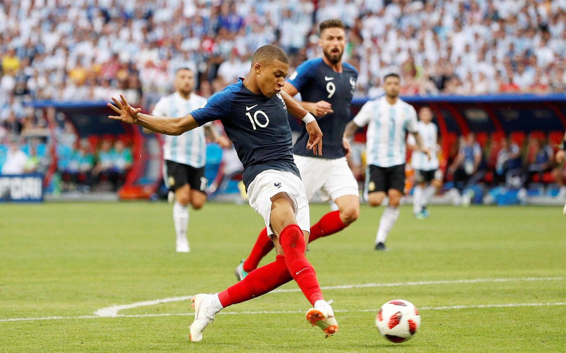 评当今足坛四大球星姆巴佩,当今足坛战力第一人姆巴佩