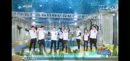 跑男团划船落水,跑男兄弟团变杂技团全过程