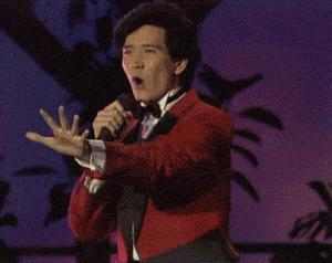 当46岁袁泉和63岁费翔站在一起，我终于明白，什么是顶级骨相