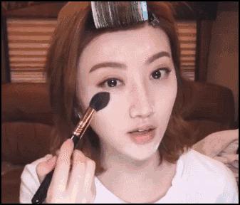 化妆的正确步骤顺序不卡粉不脱妆,新手化妆的正确化妆顺序视频
