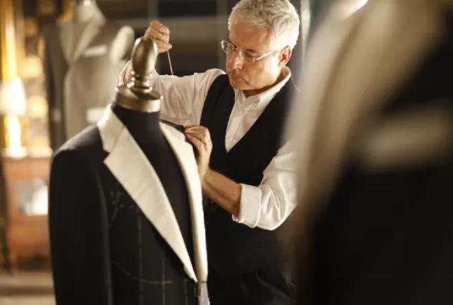 怎么选择衣服好看又实用,教你挑选衣服的技巧你都get到了吗