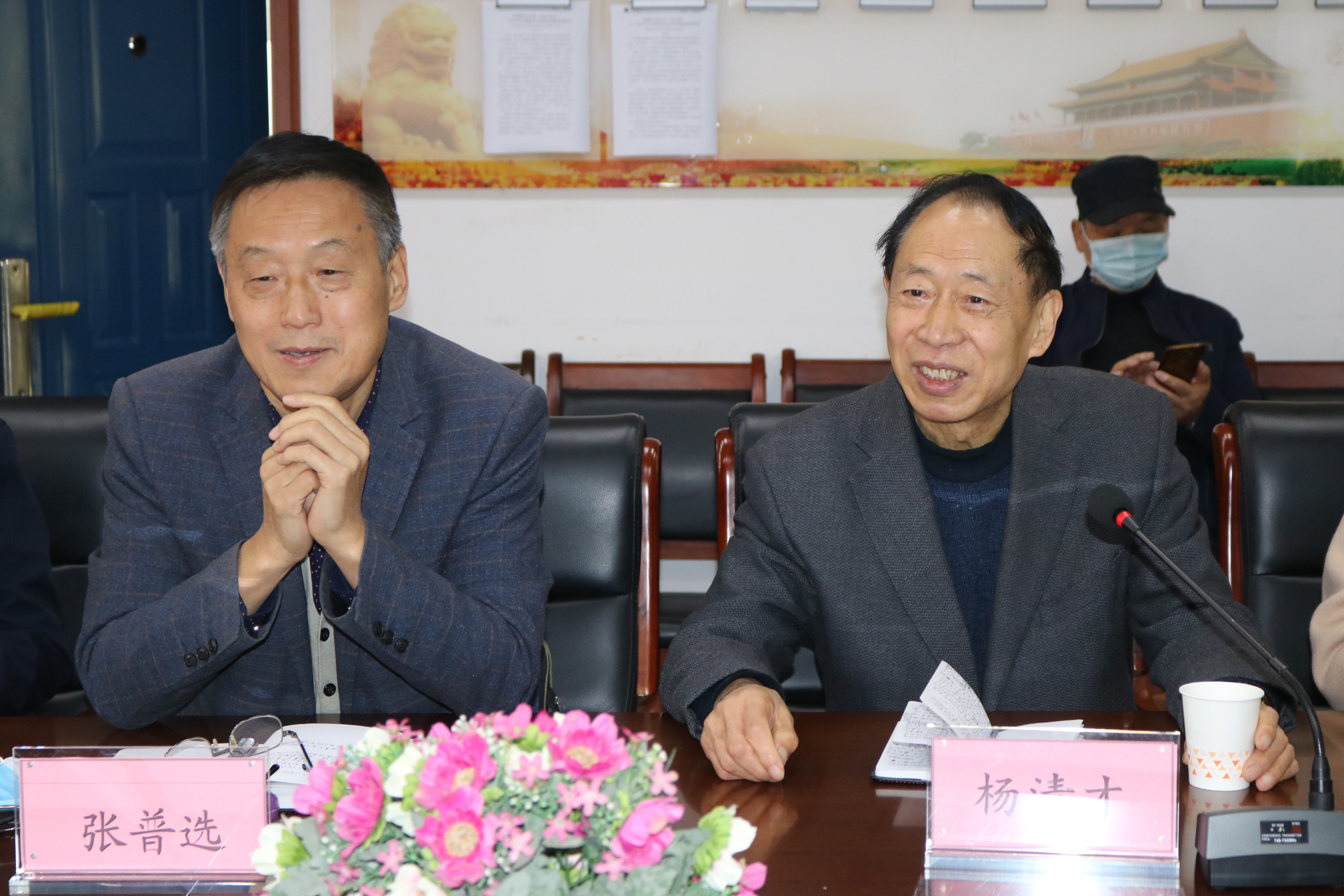 咸阳市关工委一行来临渭区考察学习“少年硅谷”创客教育公益项目建设工作