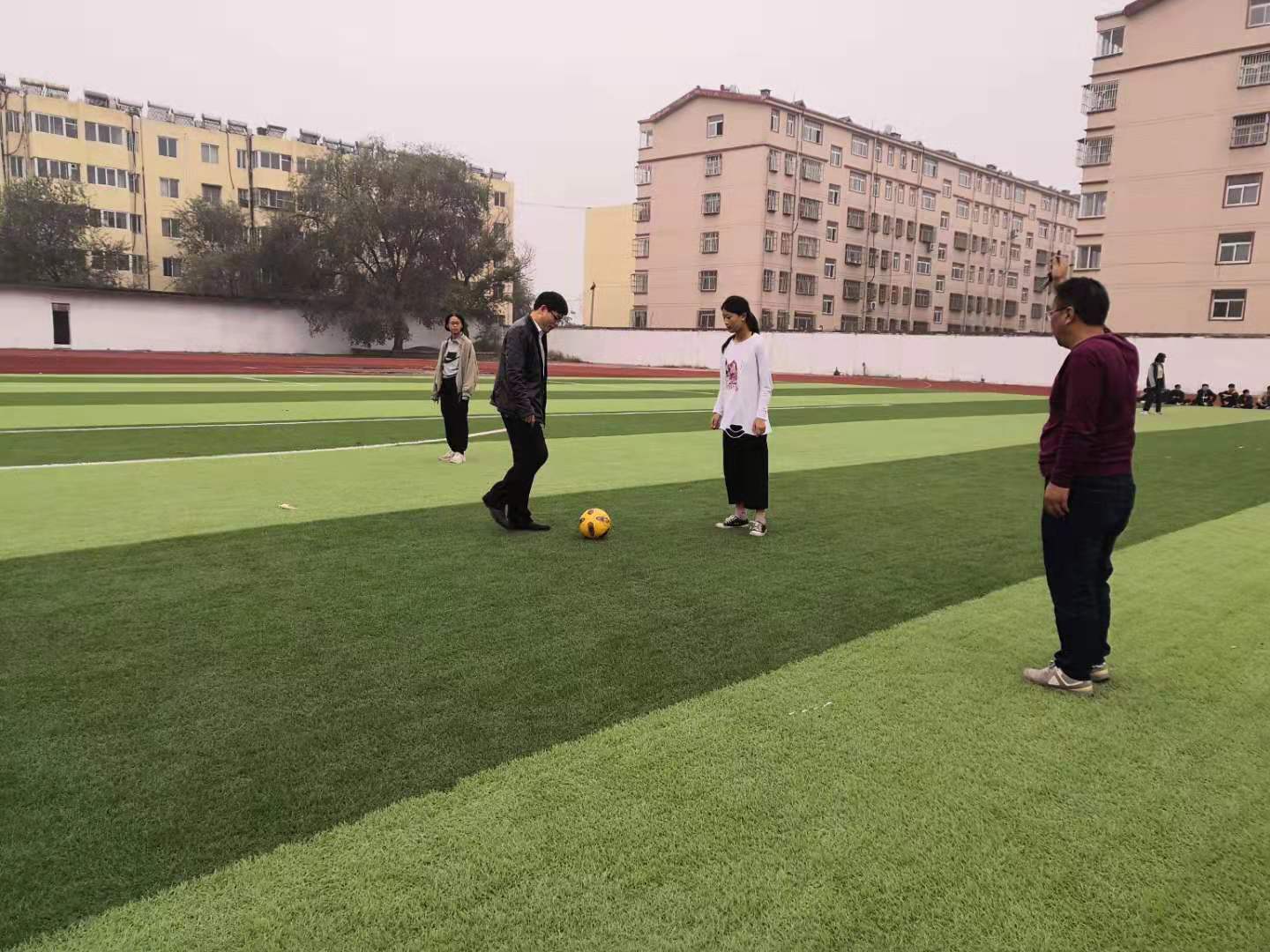 义马英山国际学校足球比赛,第二届校园体育文化节开幕式