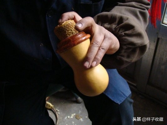 手工雕刻蝈蝈葫芦,圆形蝈蝈葫芦的制作方法