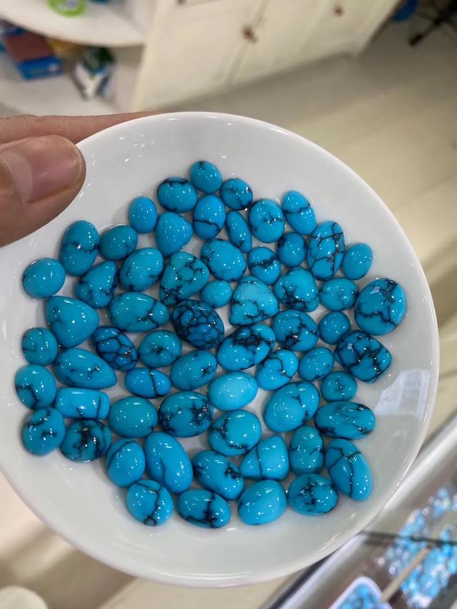 绿松石是中国四大名玉之一,真正的绿松石价格多少一克