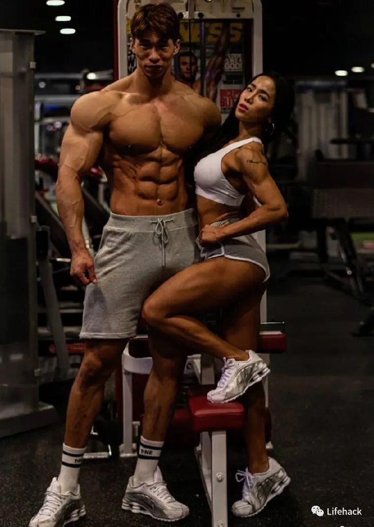 肌肉男女实力强啪，帅翻整个健身圈