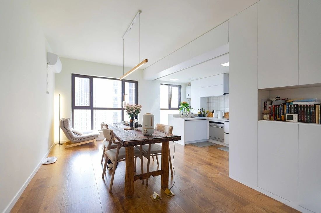 家庭餐桌如何配菜品好看,家庭聚餐实用的餐桌