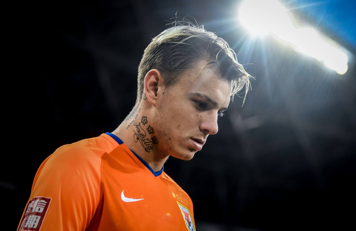 李霄鹏一席话解释格德斯为何未上场状态勇猛却难与费莱尼争位置