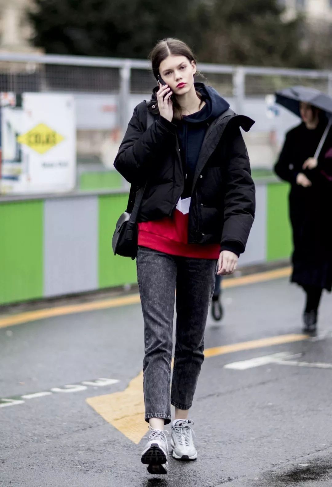 40-50岁洋气羽绒服裤子,冬天流行这样的羽绒服温暖又时髦