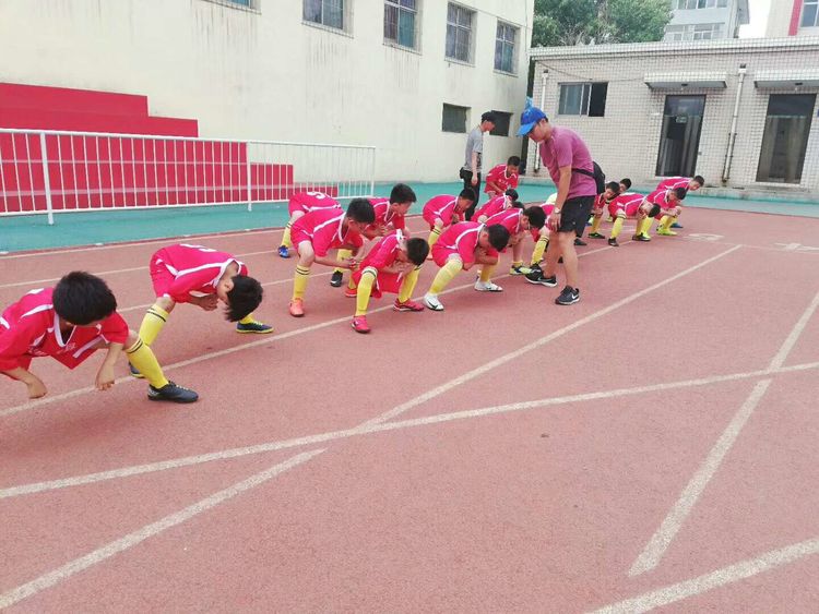 临汾市青少年足球锦标赛结果,临汾市第一小学第六届足球赛