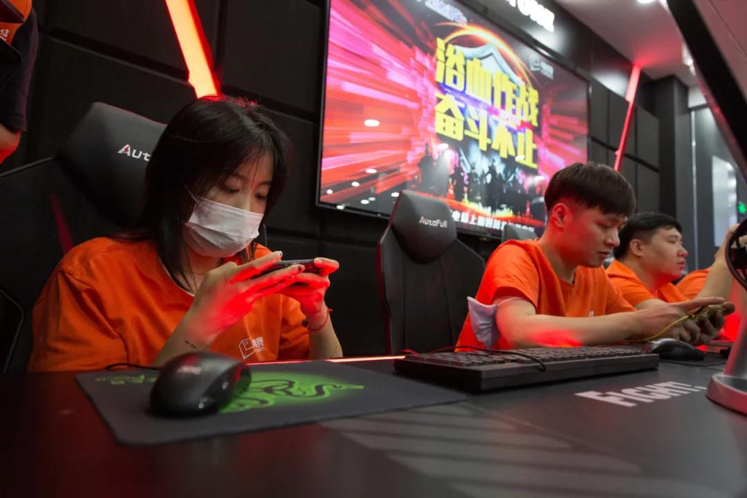 来，solo一盘！中国电信首家电竞营业厅落户魔都