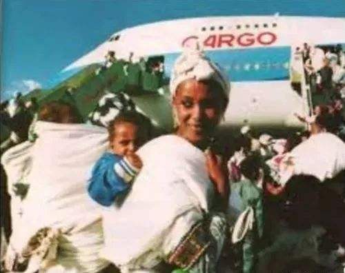 他们是黑皮肤犹太人，被以色列从非洲救出，今却要被同胞强制绝育