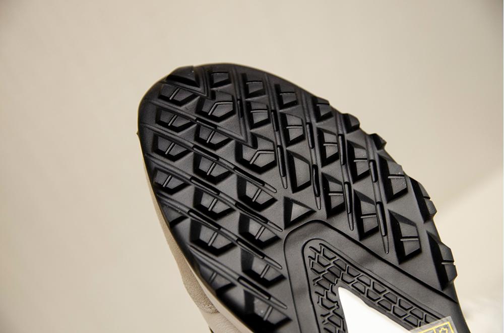 头层牛皮德训鞋测评,让男士穿着舒服的鞋