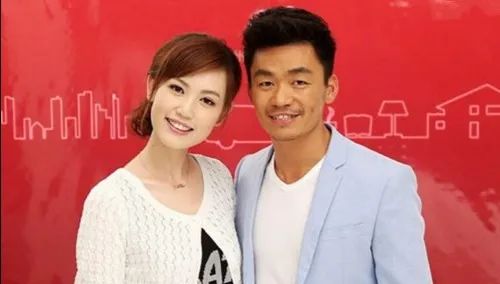 王宝强与马蓉曾经的一家四口,王宝强离婚事件中的宋喆和马蓉