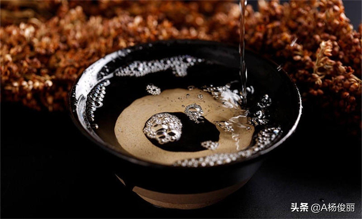 唐三镜杨俊丽：用白酒蒸酒设备做固态酒，糟香味太重怎么办？