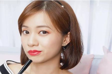 适合圆脸长脸发量多的发型,大圆脸女生适合的减龄长发型图片