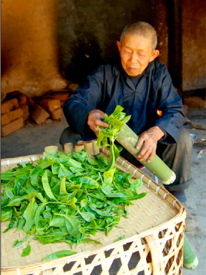 盘点少数民族饮茶习俗，哈萨克族奶茶苗族八宝油茶汤傣族竹筒茶