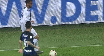 c罗里程碑上梅开2度,c罗收获生涯第800球历史排名