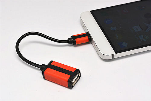 如何用手机读取u盘内容,手机插上u盘怎么将文件转到u盘