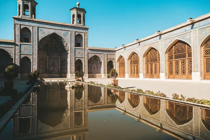 说出三个对中国免签的国家,唯一一个只对中国免签的国家