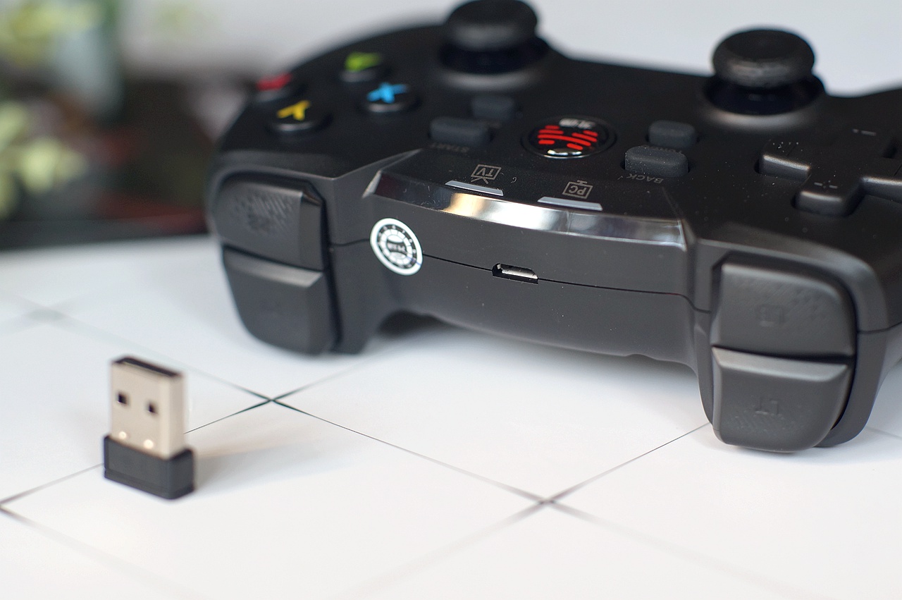 用键盘可以玩的手游,北通蝙蝠4无线版手感怎么样