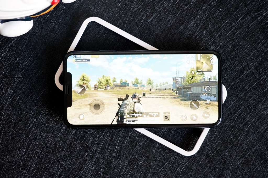 飞智银镜钢化膜测评,飞智高银镜钢化膜