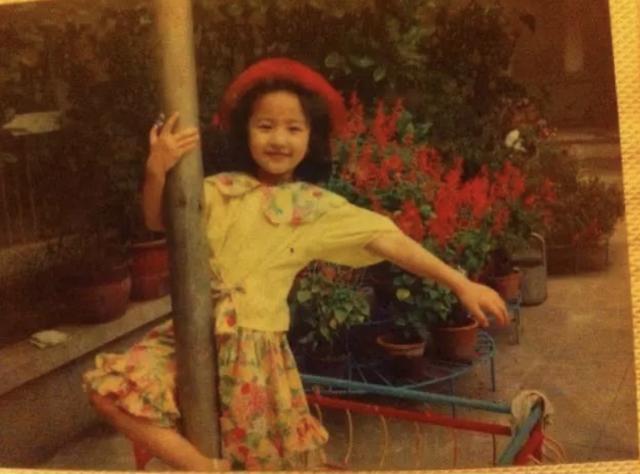 大美女刘晓莉：为了女儿刘亦菲，放弃了事业，丢掉了婚姻