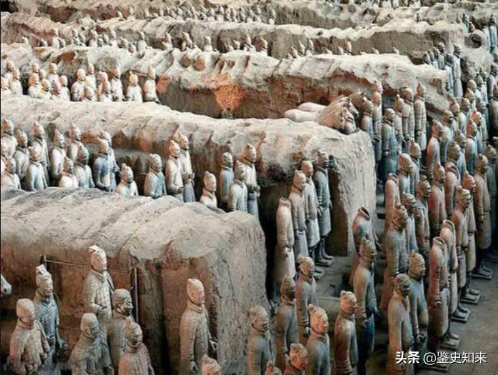 巧计过关中，尹省三护送*先念李**通过敌占区，回延安的冒险历程