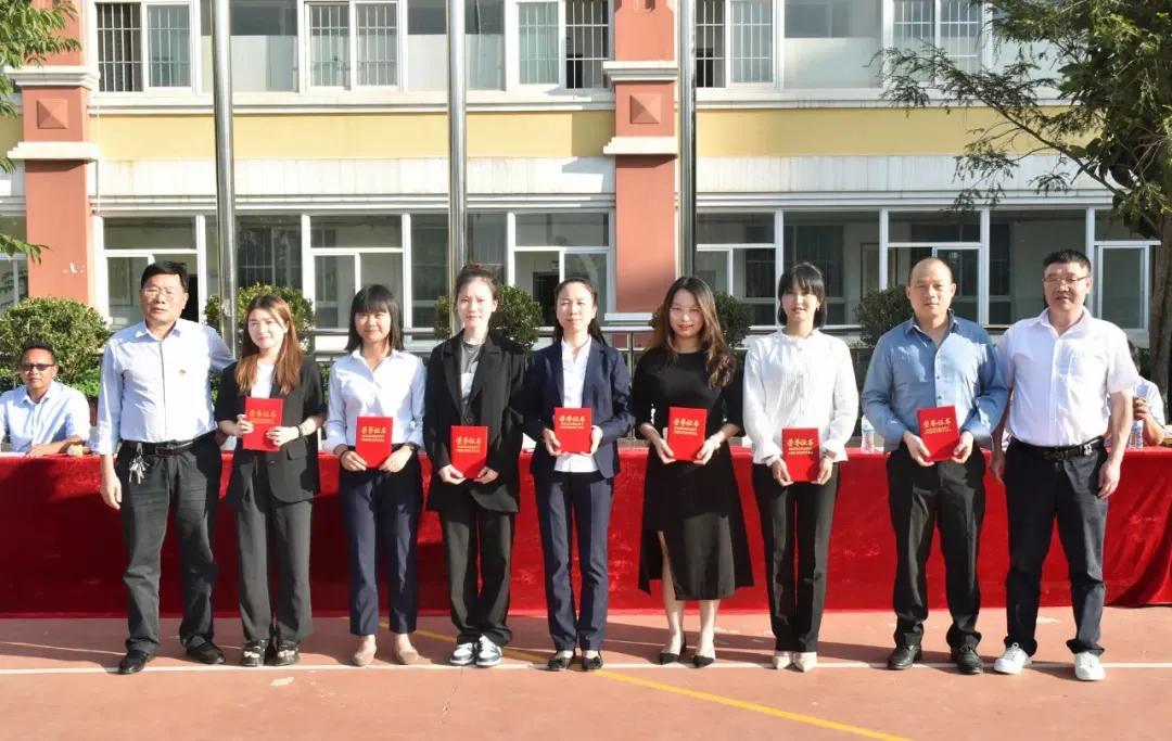 教师节我们一起上课,教师节我们在一起