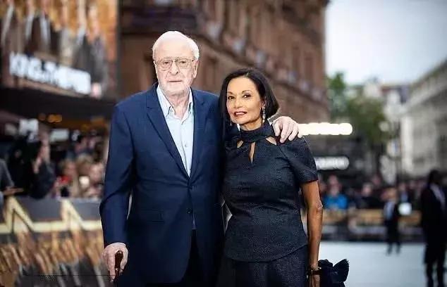 这些神级的劳模演员，他们的作品看一部少一部了