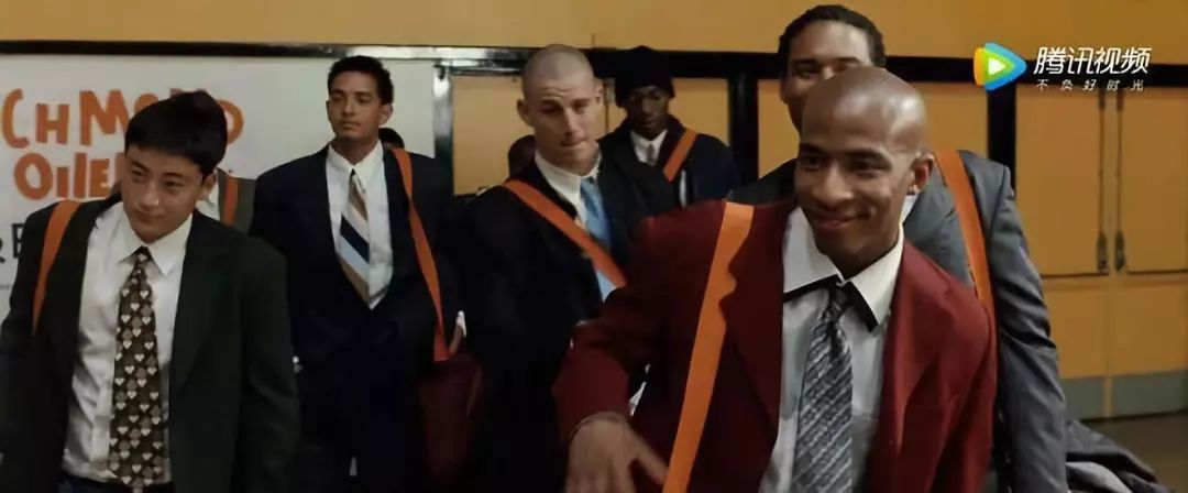 看卡特教练如何激励孩子成长,卡特教练的体育精神