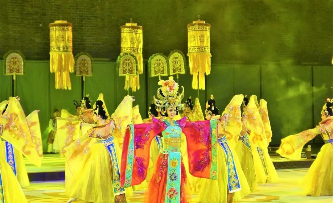 安徽一座不起眼的小戏台，竟然上演了半部三国，建筑师：英风犹存