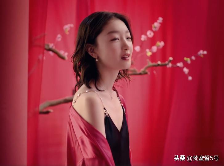 周冬雨维密时尚穿搭,周冬雨维密写真照